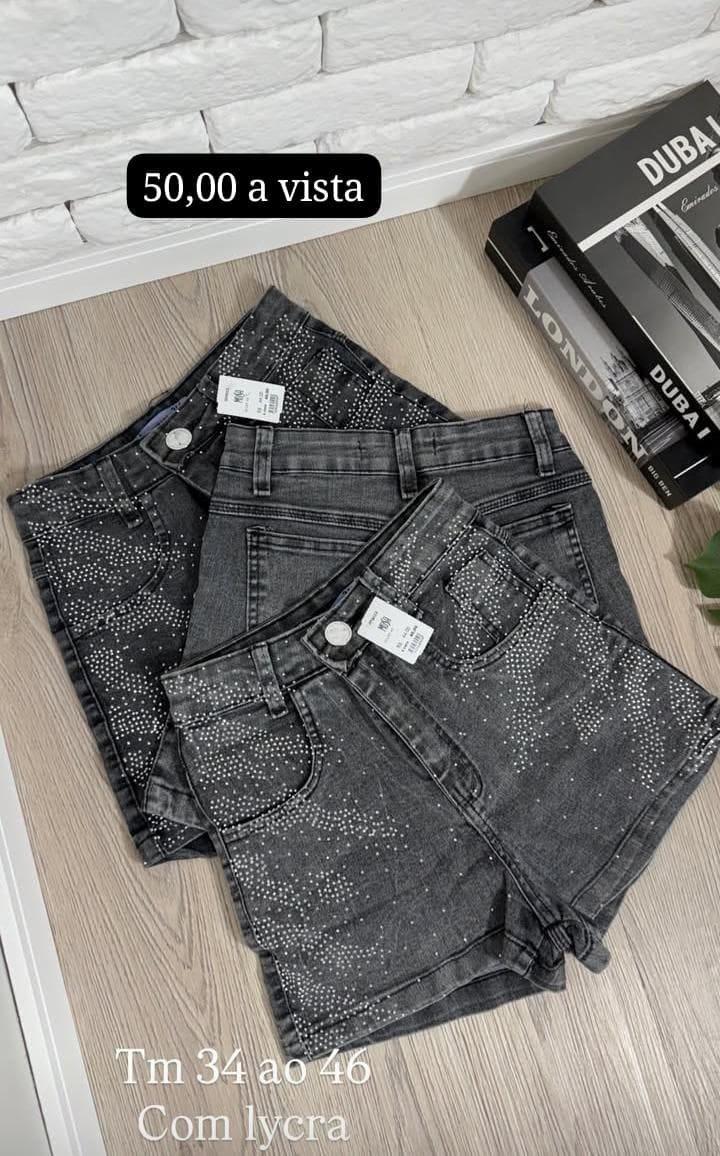 short jeans preto com pedras - Belle Lily